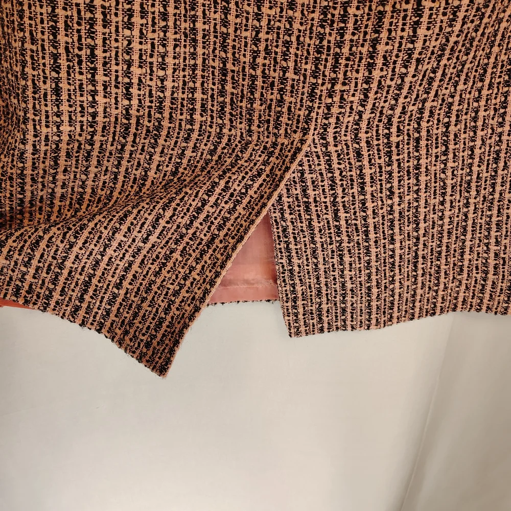 Evan Picone Textured Pink and Black Pencil Skirt